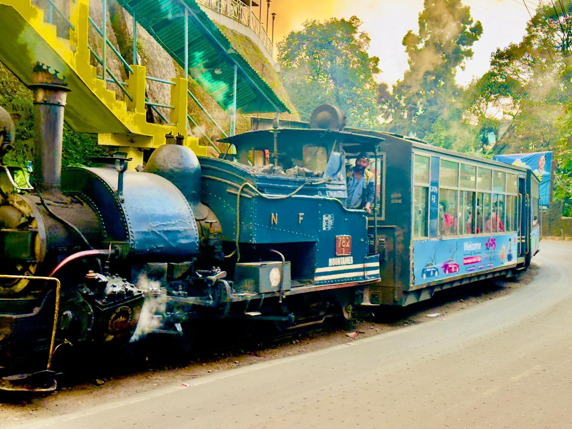Hotel Lee Green- Best Family Hotel In Darjeeling Дарджилинг Экстерьер фото